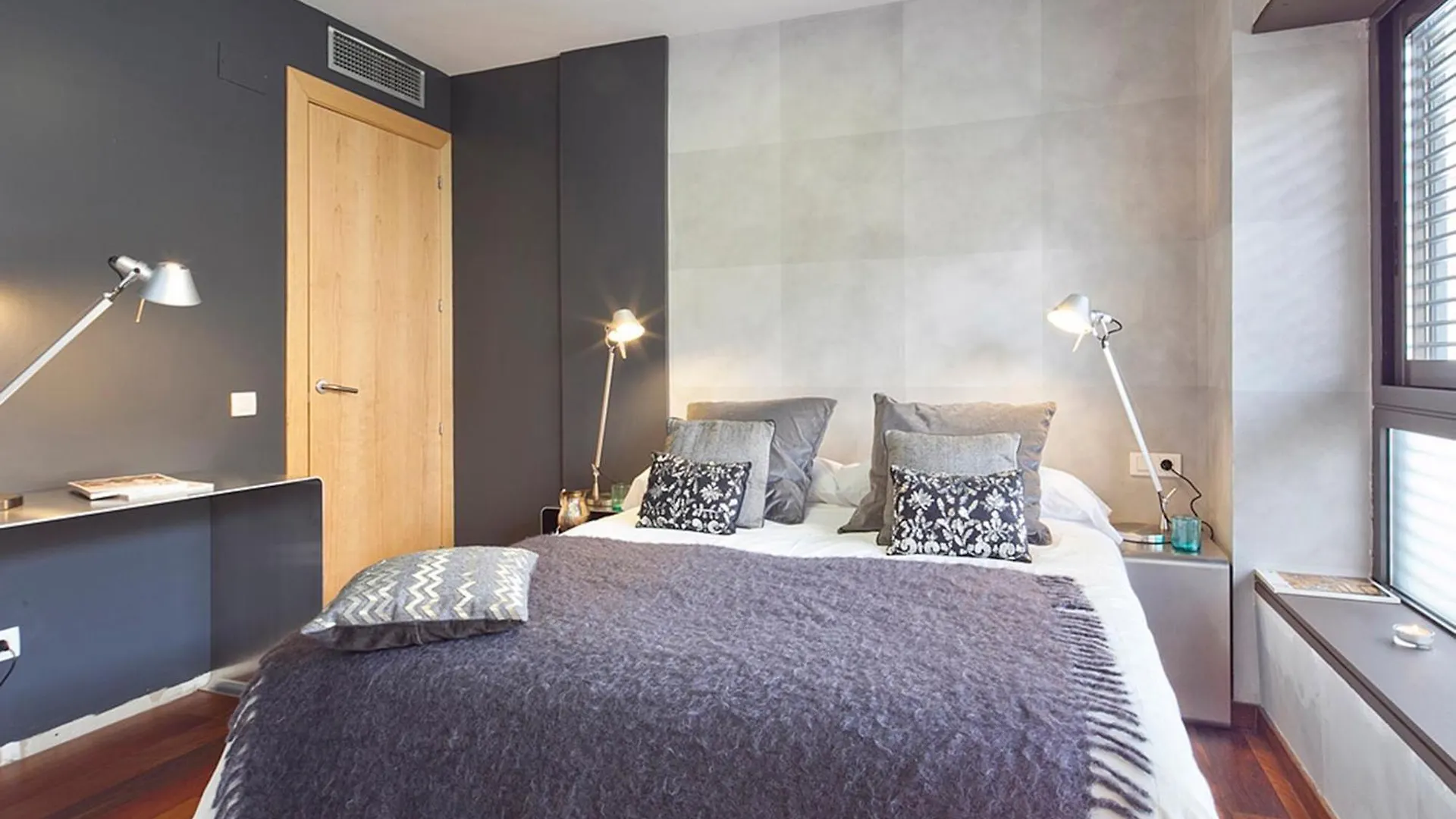 ברצלונה My Space Emirates - Splendid Apartment With Terrace And Pool Near Park Gueell