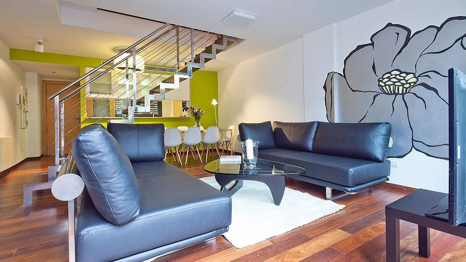 ברצלונה My Space Emirates - Splendid Apartment With Terrace And Pool Near Park Gueell