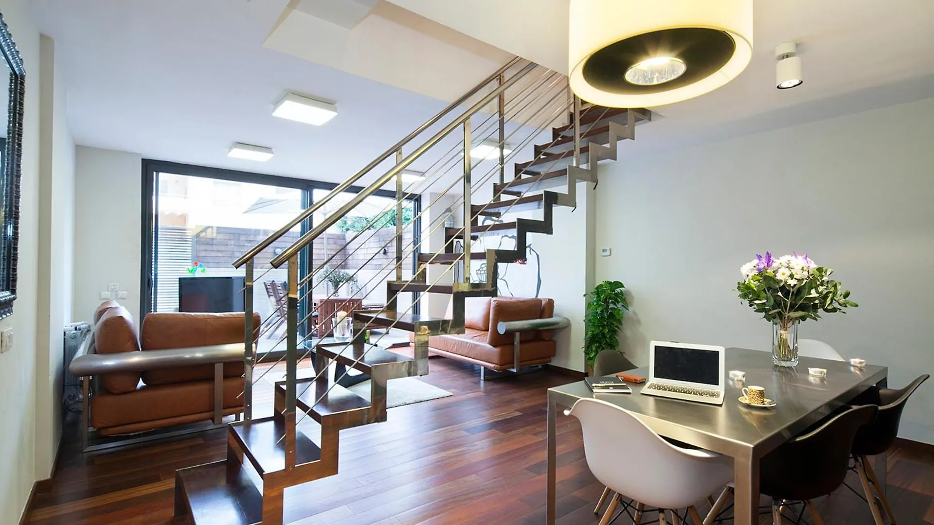 ברצלונה My Space Emirates - Splendid Apartment With Terrace And Pool Near Park Gueell