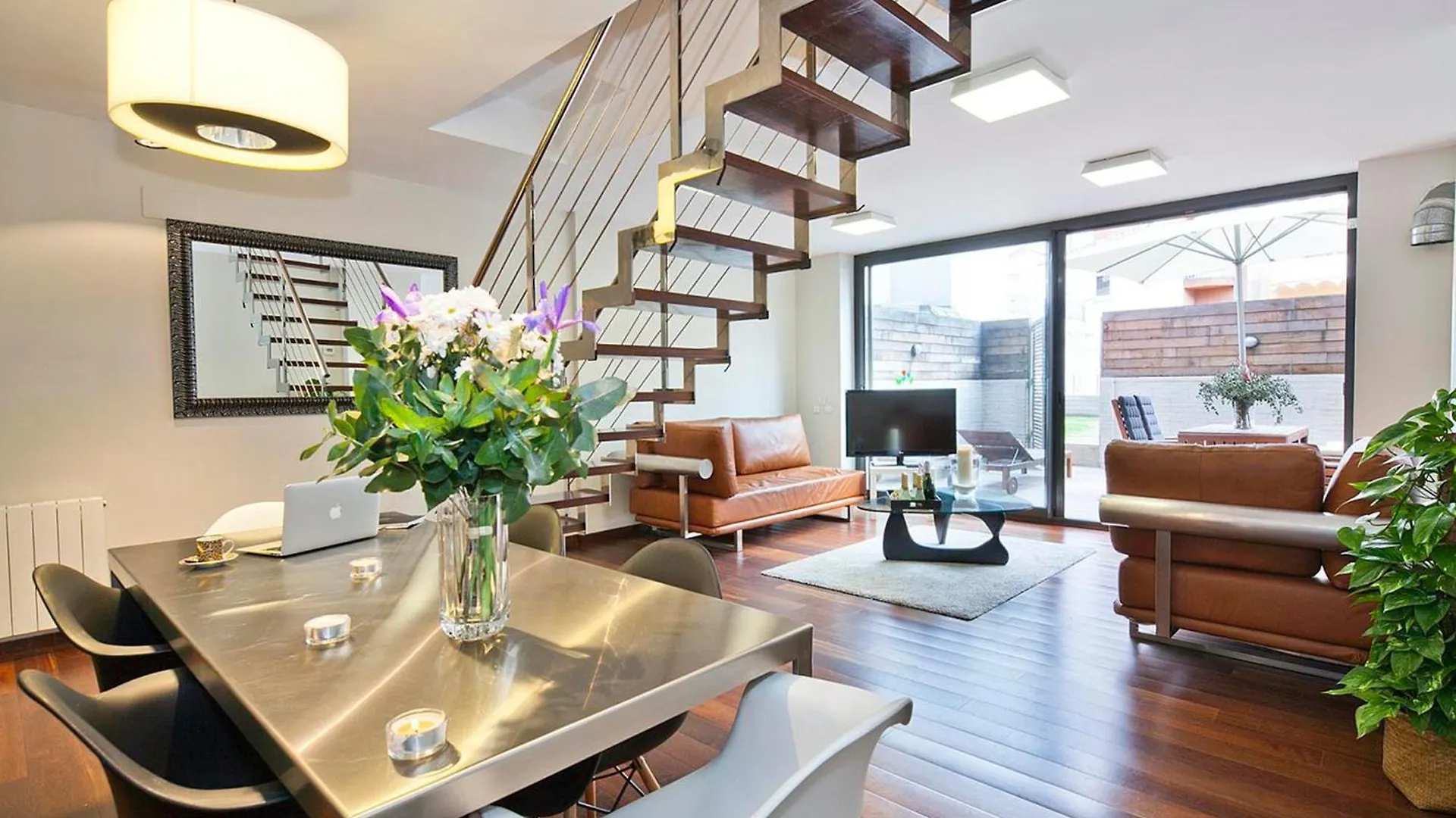 My Space Emirates - Splendid Apartment With Terrace And Pool Near Park Gueell Barcelone 0*,  Espagne