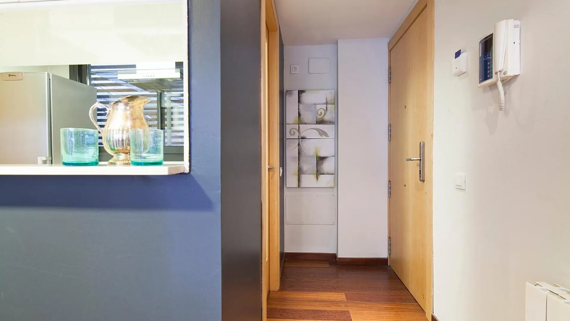 My Space Emirates - Splendid Apartment With Terrace And Pool Near Park Gueell Barcelone