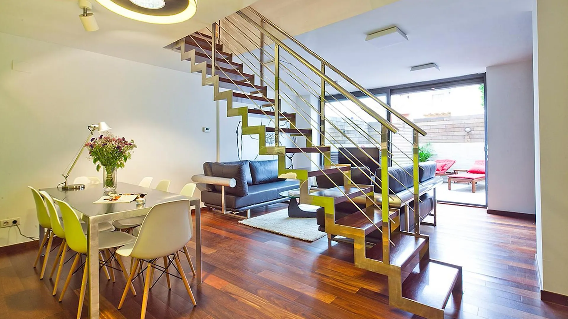 My Space Emirates - Splendid Apartment With Terrace And Pool Near Park Gueell Barcelona 0*,