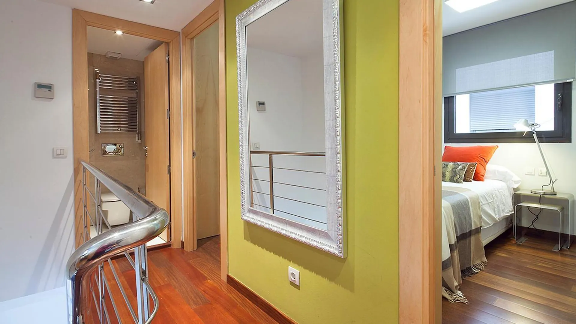 ברצלונה My Space Emirates - Splendid Apartment With Terrace And Pool Near Park Gueell ספרד